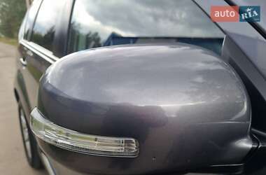 Внедорожник / Кроссовер Mitsubishi Outlander 2010 в 