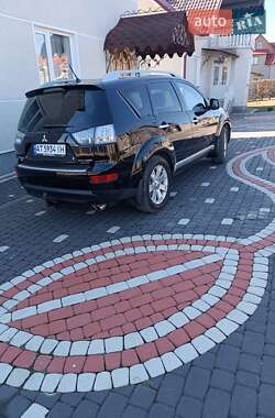 Позашляховик / Кросовер Mitsubishi Outlander 2008 в 