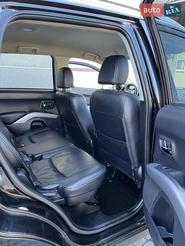 Внедорожник / Кроссовер Mitsubishi Outlander 2008 в Коломые
