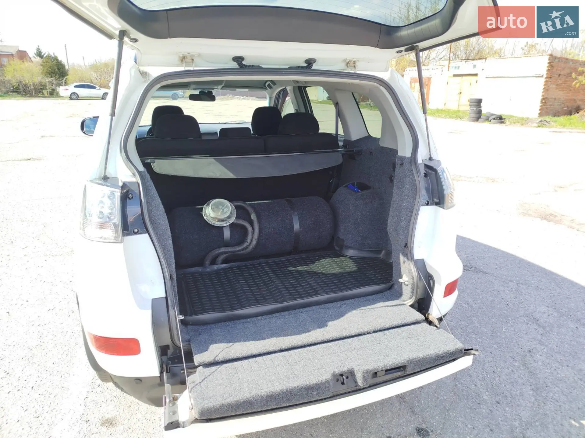 2010 Mitsubishi Outlander - мініатюра 20
