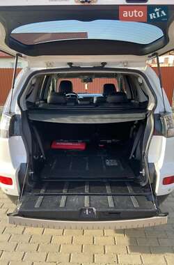 Позашляховик / Кросовер Mitsubishi Outlander 2009 в 
