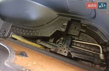 Позашляховик / Кросовер Mitsubishi Outlander 2006 в 