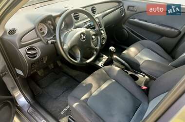 Позашляховик / Кросовер Mitsubishi Outlander 2006 в 