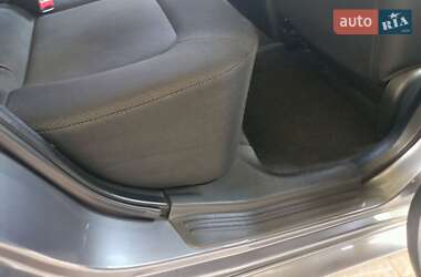 Позашляховик / Кросовер Mitsubishi Outlander 2006 в 