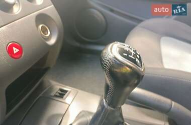 Позашляховик / Кросовер Mitsubishi Outlander 2006 в 