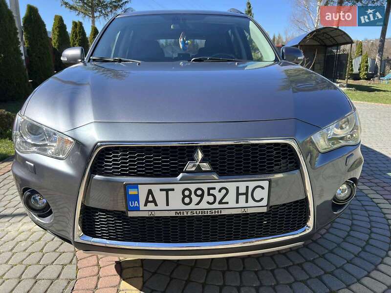 Внедорожник / Кроссовер Mitsubishi Outlander 2010 в Коломые