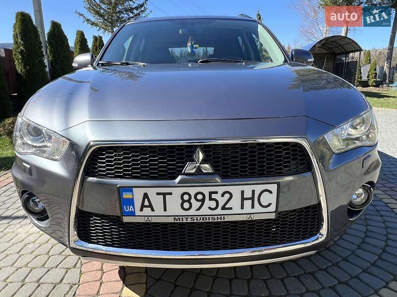 Внедорожник / Кроссовер Mitsubishi Outlander 2010 в Коломые