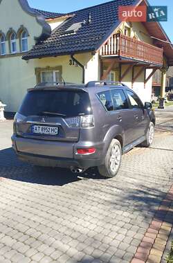 Внедорожник / Кроссовер Mitsubishi Outlander 2010 в 