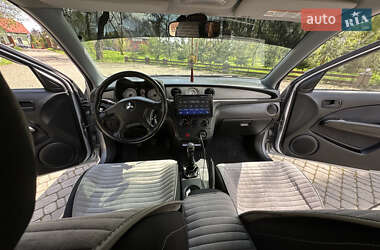Внедорожник / Кроссовер Mitsubishi Outlander 2008 в 