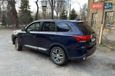 Mitsubishi Outlander 2017