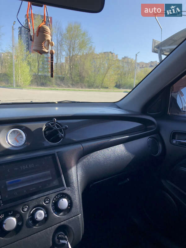 Позашляховик / Кросовер Mitsubishi Outlander 2006 в Ірпені