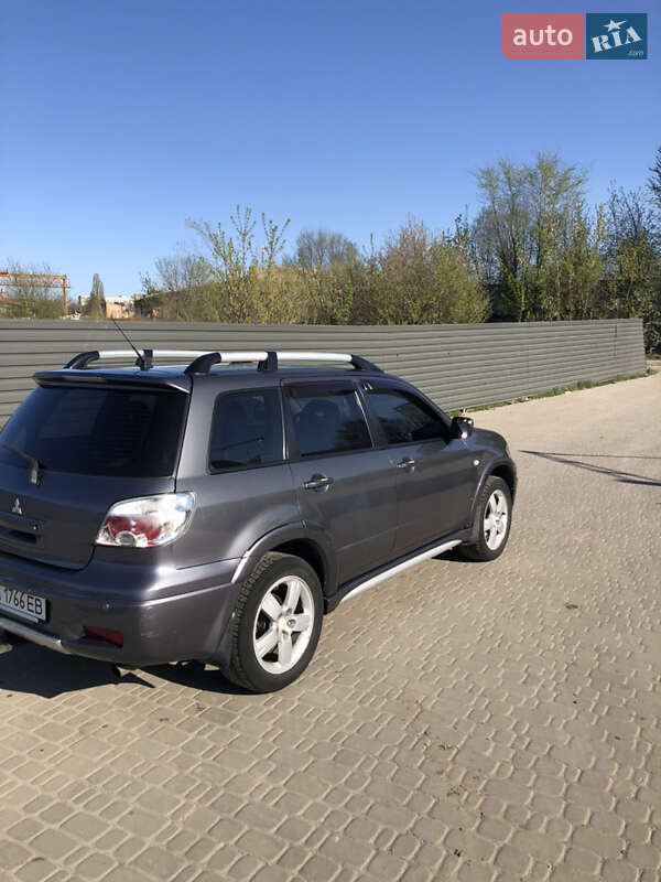 Позашляховик / Кросовер Mitsubishi Outlander 2006 в Ірпені