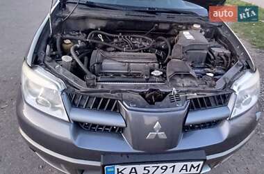 Внедорожник / Кроссовер Mitsubishi Outlander 2008 в 