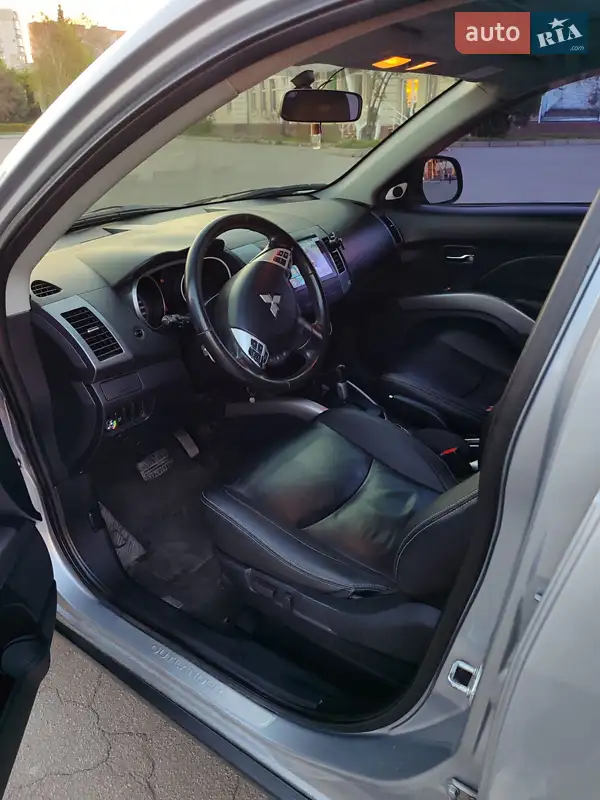 Mitsubishi Outlander 2007 VIN JMBXLCW6W7Z009887 фото оголошення 9 з 59