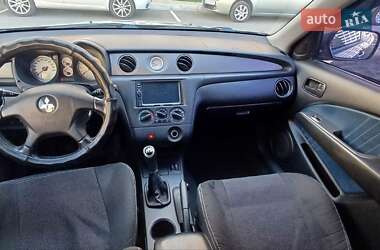 Внедорожник / Кроссовер Mitsubishi Outlander 2008 в 