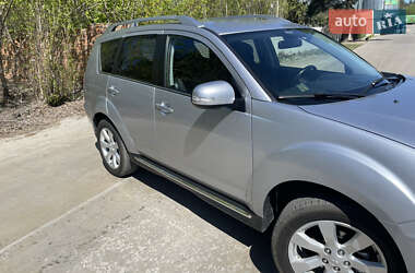 Позашляховик / Кросовер Mitsubishi Outlander 2010 в 