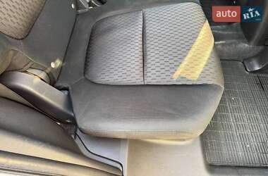 Внедорожник / Кроссовер Mitsubishi Outlander 2012 в 