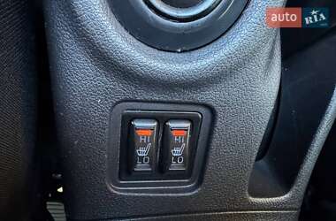 Внедорожник / Кроссовер Mitsubishi Outlander 2012 в 