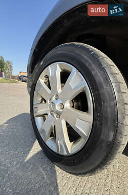 Внедорожник / Кроссовер Mitsubishi Outlander 2007 в 