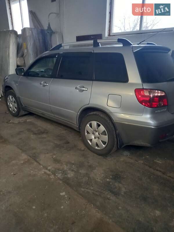 Mitsubishi Outlander 2008