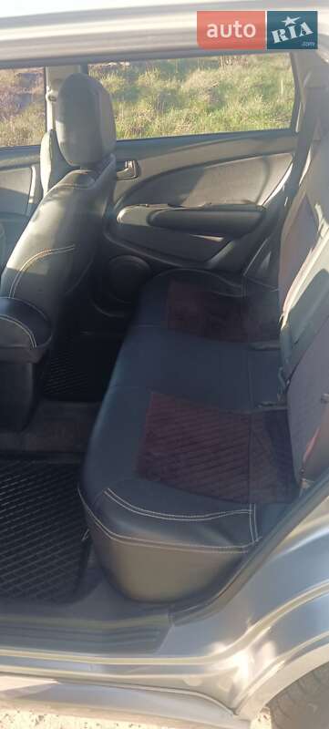 Внедорожник / Кроссовер Mitsubishi Outlander 2006 в Жмеринке фото 4 Внедорожник / Кроссовер Mitsubishi Outlander 2006 в Жмеринке