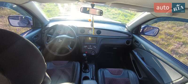 Внедорожник / Кроссовер Mitsubishi Outlander 2006 в Жмеринке фото 8 Внедорожник / Кроссовер Mitsubishi Outlander 2006 в Жмеринке