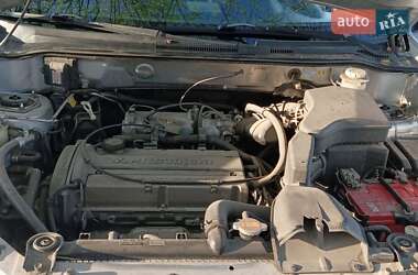 Внедорожник / Кроссовер Mitsubishi Outlander 2006 в 