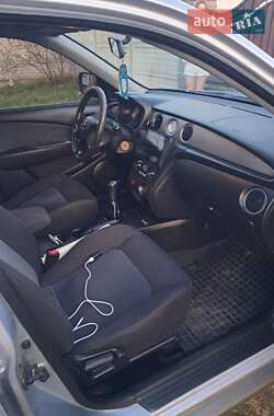 Внедорожник / Кроссовер Mitsubishi Outlander 2003 в 