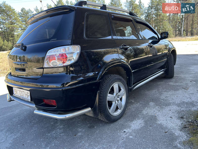Внедорожник / Кроссовер Mitsubishi Outlander 2008 в Вараше