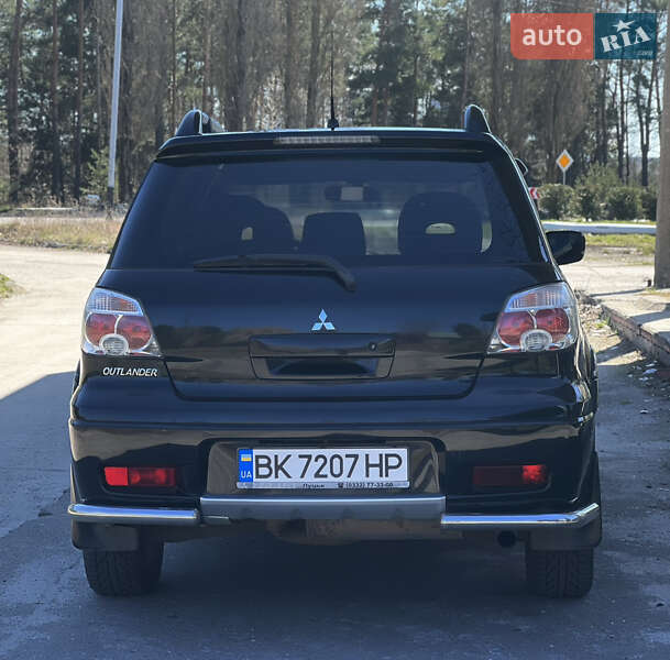 Внедорожник / Кроссовер Mitsubishi Outlander 2008 в Вараше