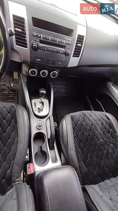 Внедорожник / Кроссовер Mitsubishi Outlander 2008 в Полтаве