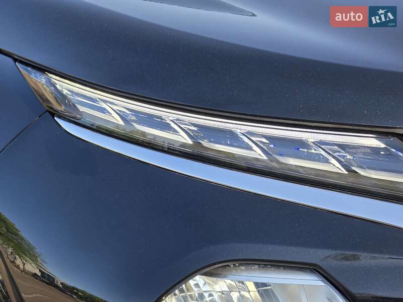 Позашляховик / Кросовер Mitsubishi Outlander 2023 в Кривому Розі