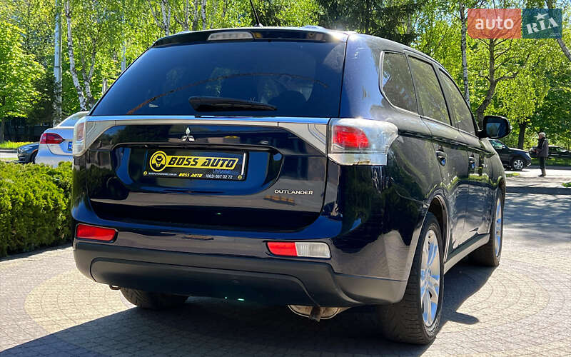 Позашляховик / Кросовер Mitsubishi Outlander 2013 в Львові