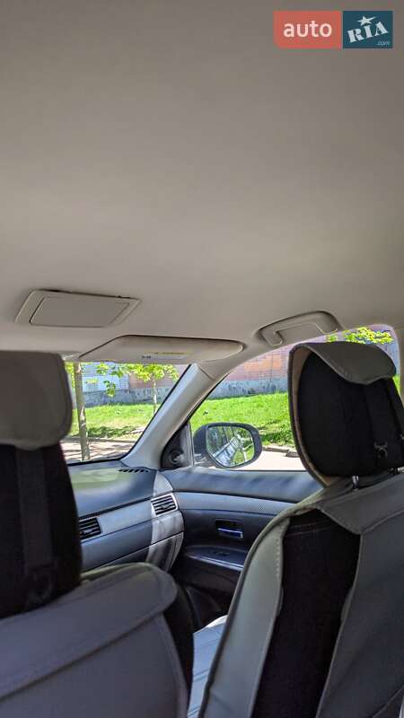 Позашляховик / Кросовер Mitsubishi Outlander 2018 в Чернігові