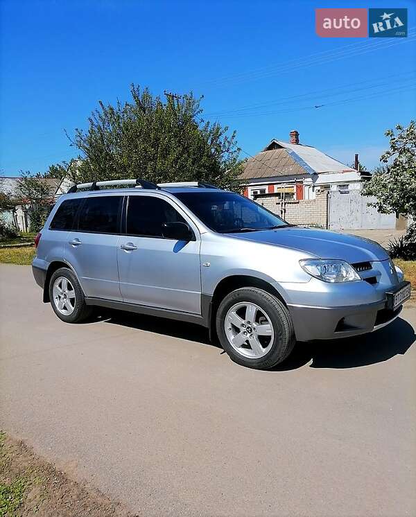 Внедорожник / Кроссовер Mitsubishi Outlander 2006 в 