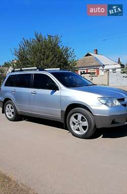 Внедорожник / Кроссовер Mitsubishi Outlander 2006 в 