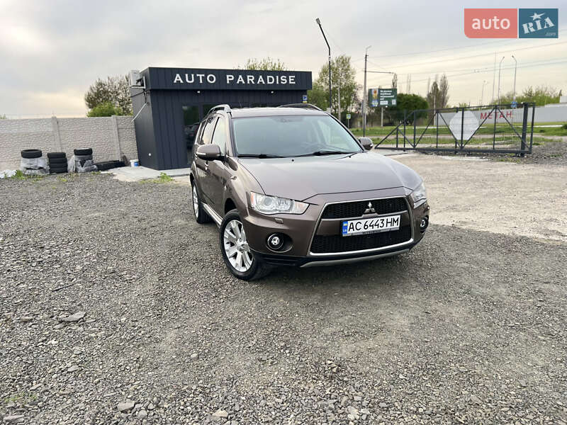 Mitsubishi Outlander 2011
