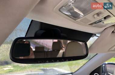 Внедорожник / Кроссовер Mitsubishi Outlander 2017 в 