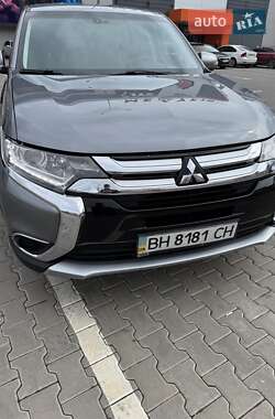 Mitsubishi Outlander 2017