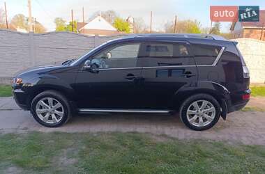 Позашляховик / Кросовер Mitsubishi Outlander 2010 в 