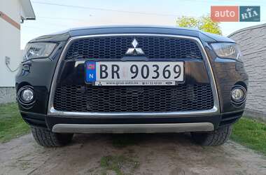Позашляховик / Кросовер Mitsubishi Outlander 2010 в 