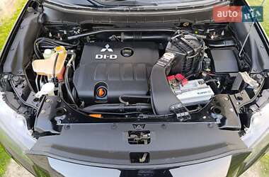 Позашляховик / Кросовер Mitsubishi Outlander 2010 в 