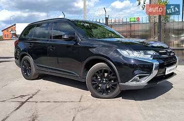 Позашляховик / Кросовер Mitsubishi Outlander 2018 в Києві