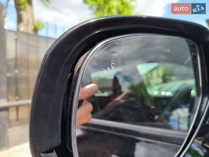Позашляховик / Кросовер Mitsubishi Outlander 2018 в Києві