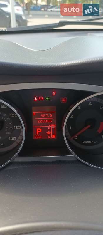 Внедорожник / Кроссовер Mitsubishi Outlander 2007 в Киеве фото 6 Внедорожник / Кроссовер Mitsubishi Outlander 2007 в Киеве