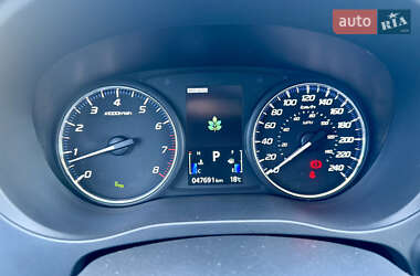 Внедорожник / Кроссовер Mitsubishi Outlander 2018 в 