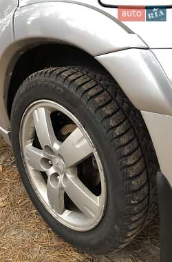 Внедорожник / Кроссовер Mitsubishi Outlander 2007 в 