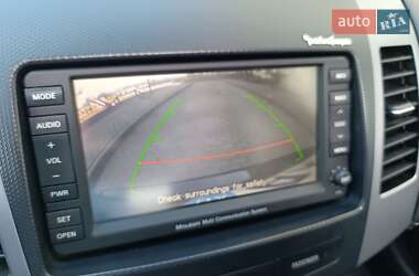 Внедорожник / Кроссовер Mitsubishi Outlander 2011 в 