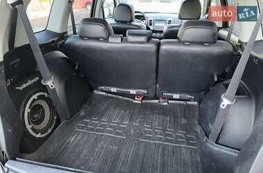 Внедорожник / Кроссовер Mitsubishi Outlander 2011 в 