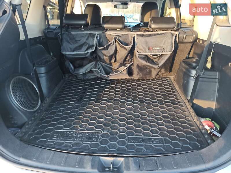 Позашляховик / Кросовер Mitsubishi Outlander 2014 в Києві фото 6 Позашляховик / Кросовер Mitsubishi Outlander 2014 в Києві